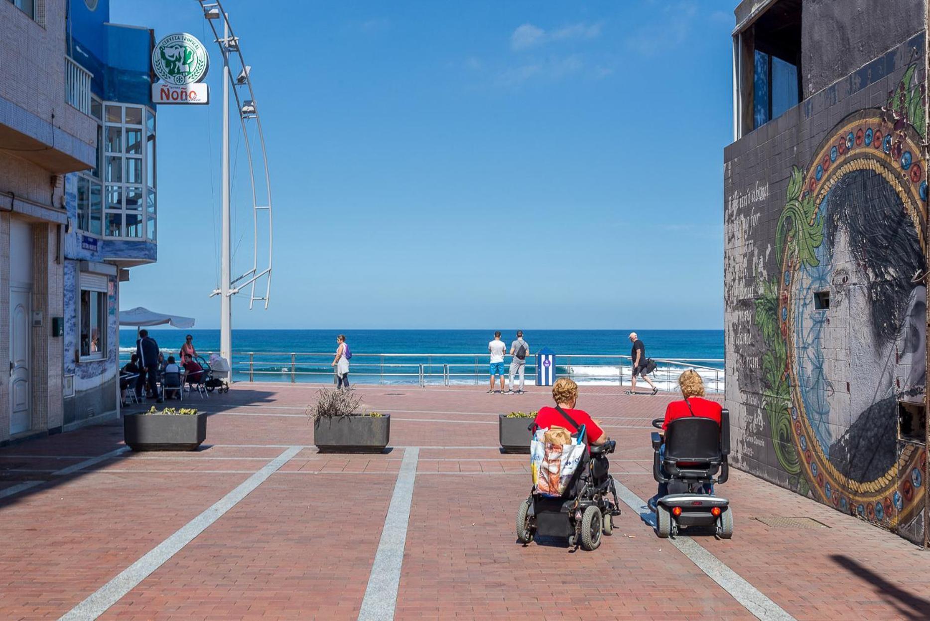 Muy Luminoso En Playa De Canteras * Las Palmas de Gran Canaria